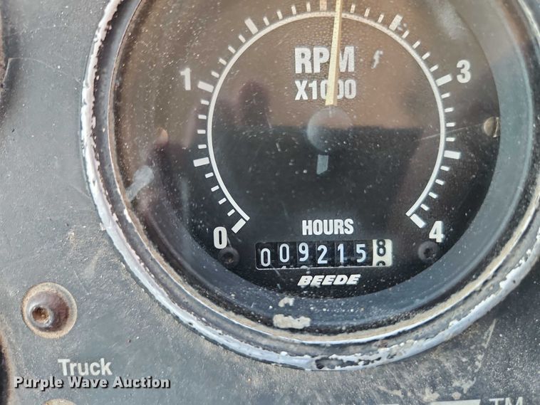 image for item EO4669 2007 Freightliner FC80 street sweeper truck