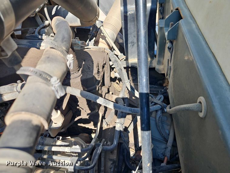 image for item EO4669 2007 Freightliner FC80 street sweeper truck