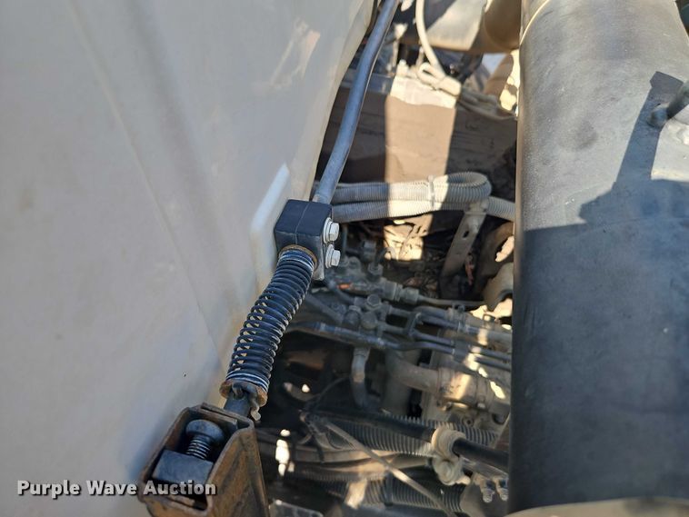 image for item EO4669 2007 Freightliner FC80 street sweeper truck