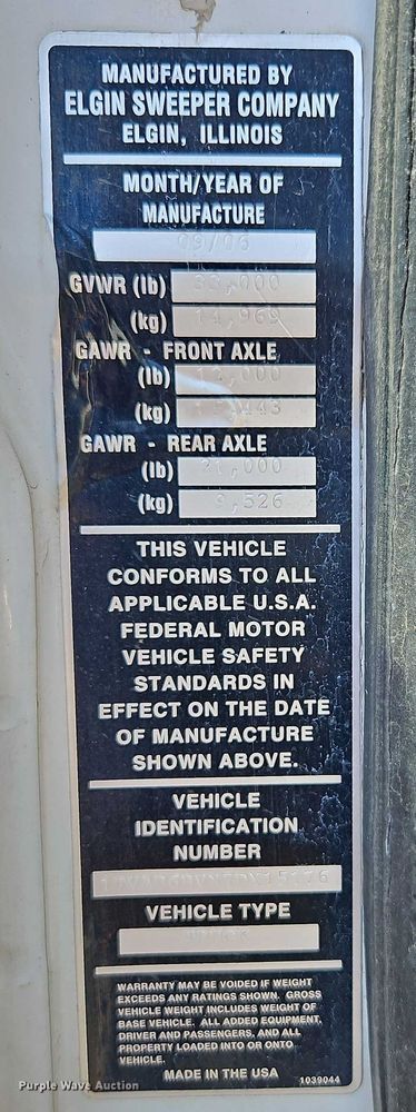 image for item EO4669 2007 Freightliner FC80 street sweeper truck