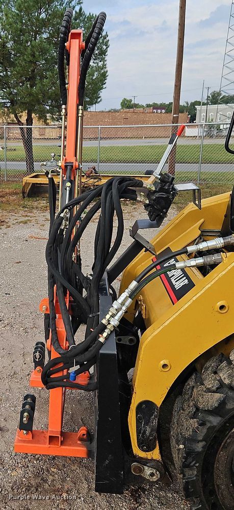 image for item EO4674 FHM BRM180 skid steer sickle mower