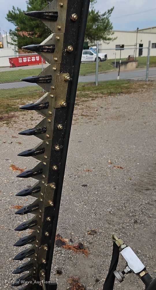 image for item EO4674 FHM BRM180 skid steer sickle mower