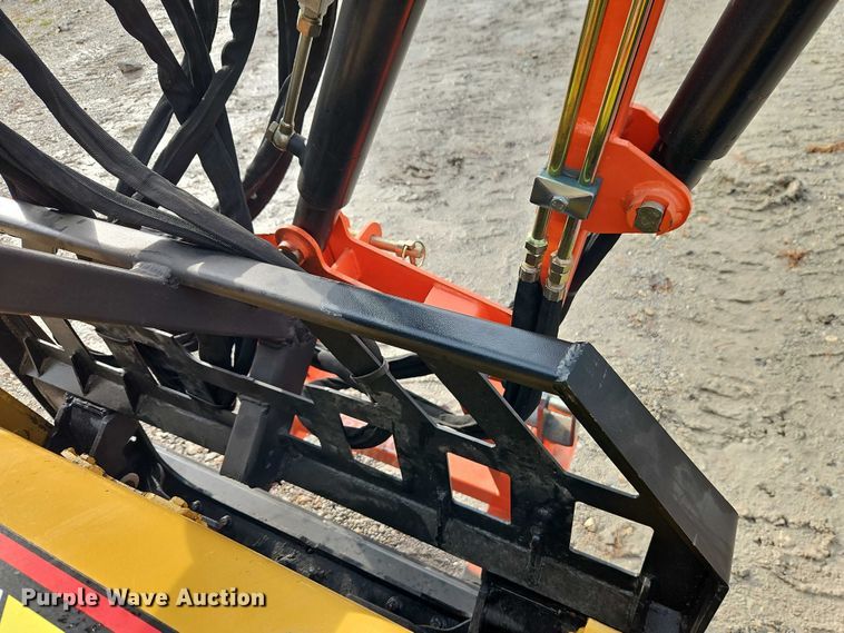 image for item EO4674 FHM BRM180 skid steer sickle mower