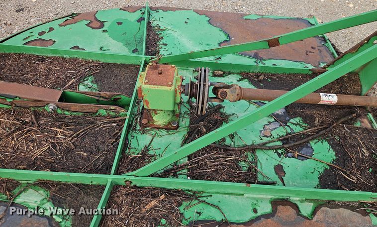 image for item EO4675 John Deere rotary mower