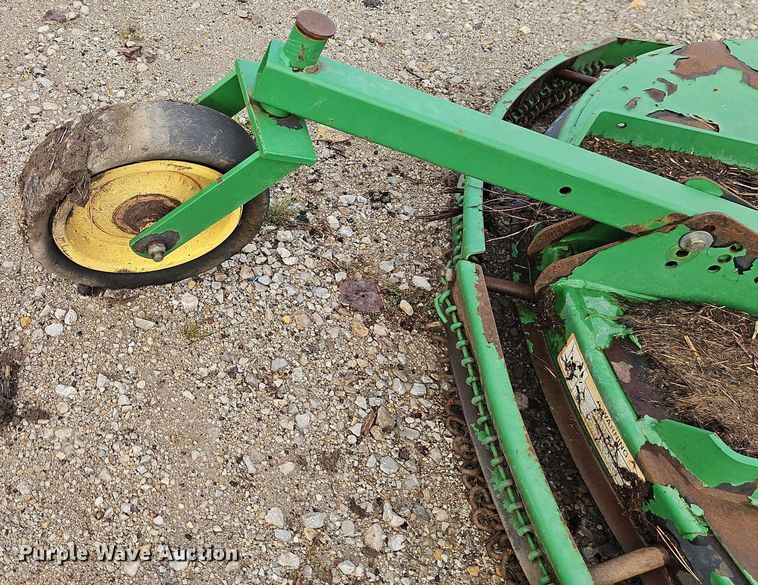 image for item EO4675 John Deere rotary mower
