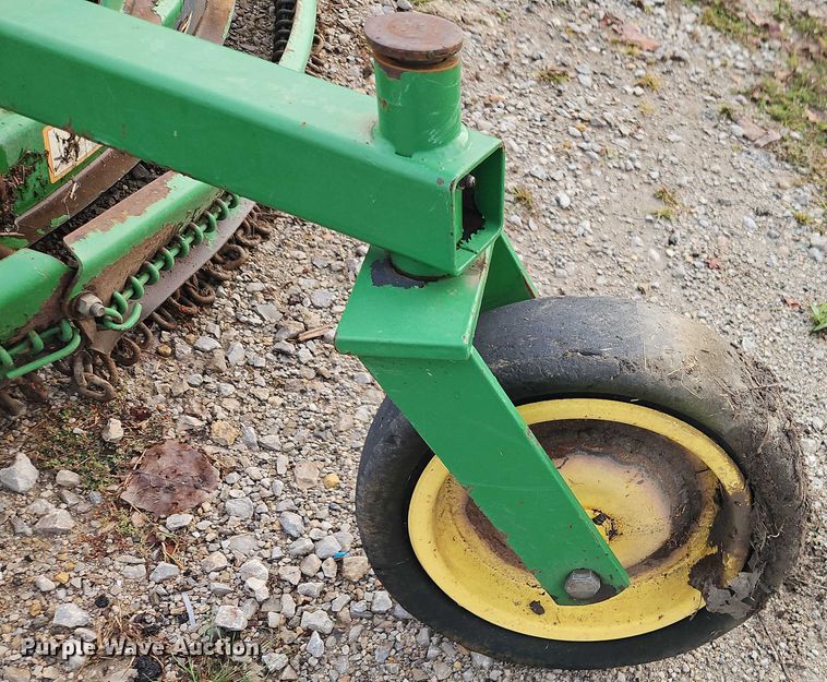 image for item EO4675 John Deere rotary mower