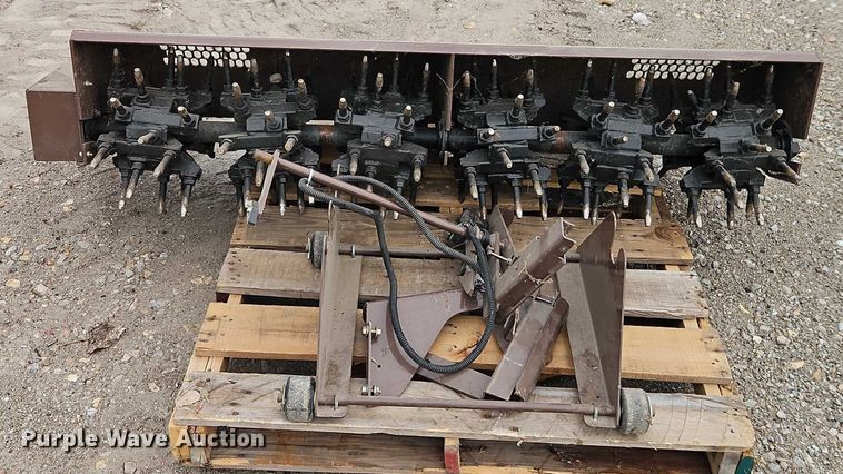 image for item EO4679 Grass Hopper 660 aerator