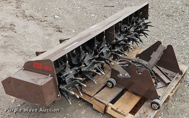 image for item EO4679 Grass Hopper 660 aerator