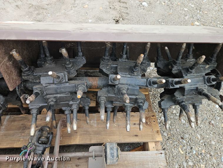 image for item EO4679 Grass Hopper 660 aerator