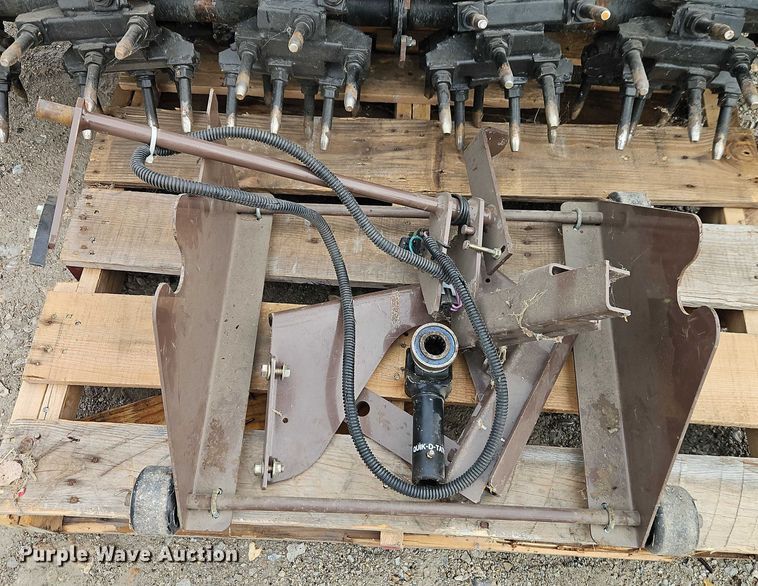 image for item EO4679 Grass Hopper 660 aerator