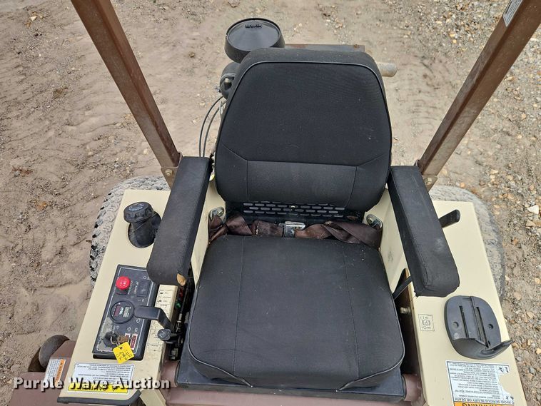 image for item EO4680 Grasshopper 335B ZTR lawn mower