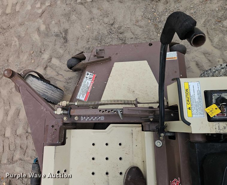 image for item EO4680 Grasshopper 335B ZTR lawn mower