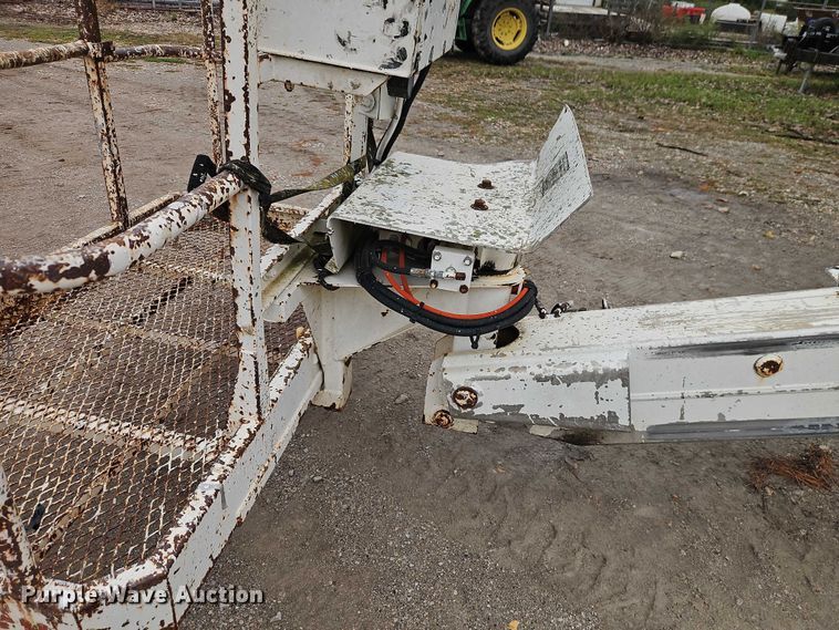 image for item EO4683 Snorkelift TB60 boom lift