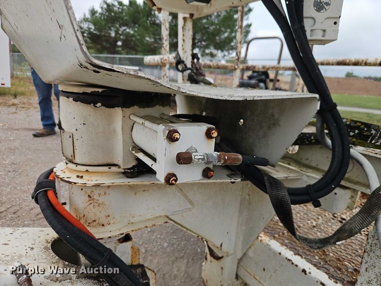 image for item EO4683 Snorkelift TB60 boom lift