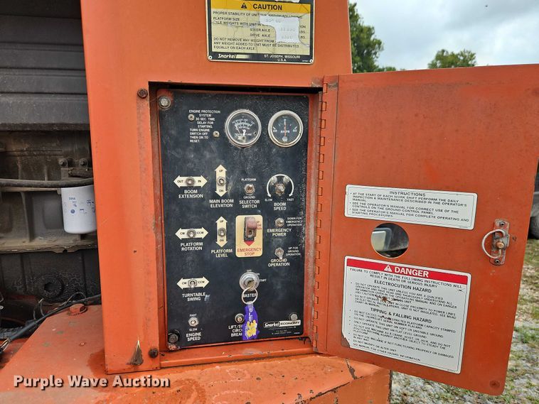 image for item EO4683 Snorkelift TB60 boom lift