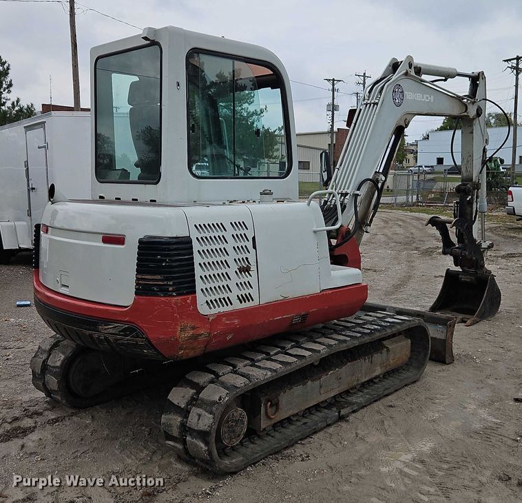 EXCAVADORA 2004 TAKEUCHI TB145
