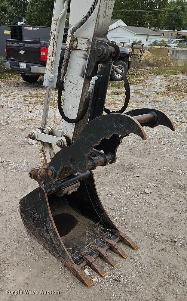 image for item EO4684 2004 Takeuchi TB145 mini excavator