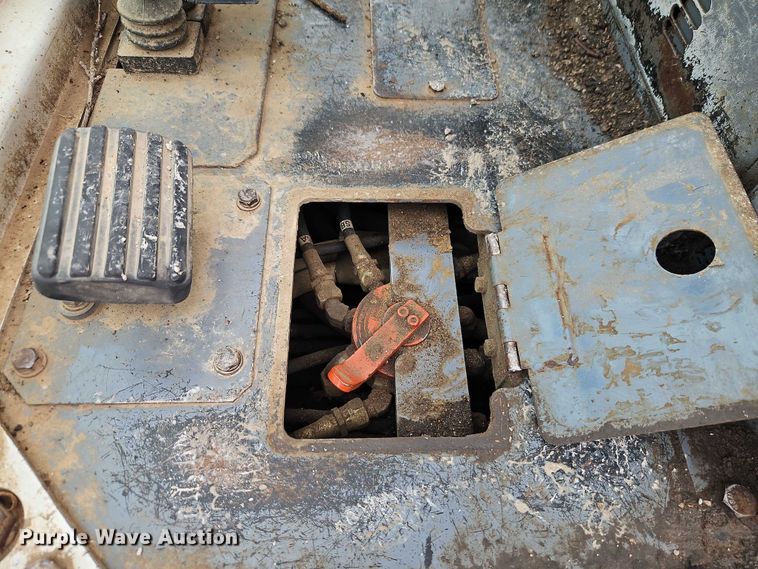 image for item EO4684 2004 Takeuchi TB145 mini excavator