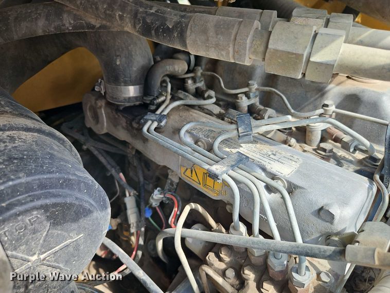 image for item EO4685 2004 Caterpillar 236 skid steer loader