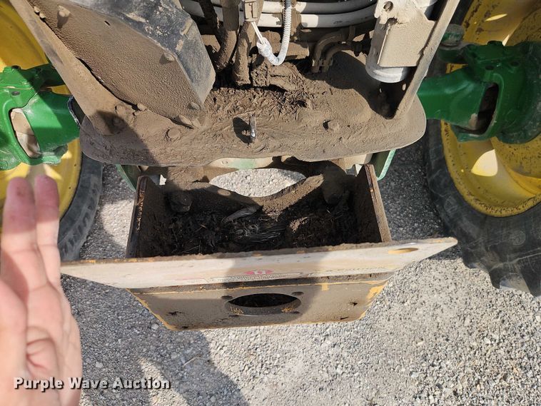 image for item EO4691 2013 John Deere 6115R MFWD tractor