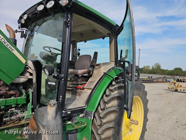 image for item EO4691 2013 John Deere 6115R MFWD tractor