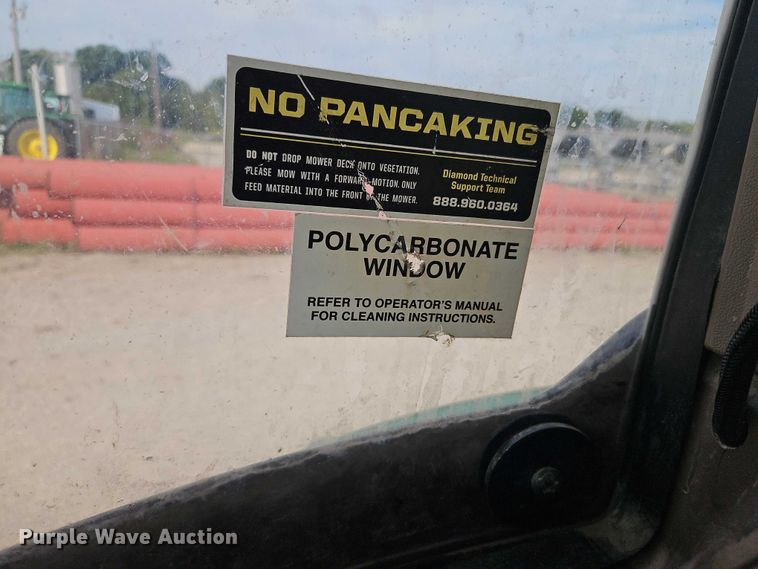 image for item EO4691 2013 John Deere 6115R MFWD tractor