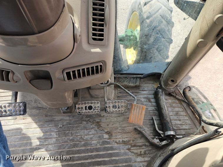 image for item EO4691 2013 John Deere 6115R MFWD tractor