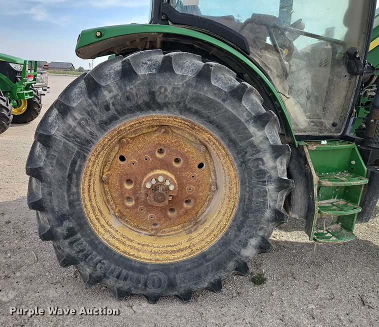 image for item EO4691 2013 John Deere 6115R MFWD tractor