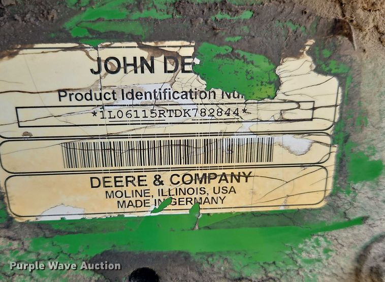 image for item EO4691 2013 John Deere 6115R MFWD tractor