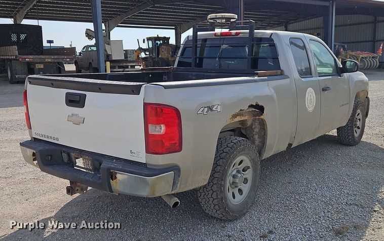 image for item EO4692 2008 Chevrolet Silverado 1500 Ext. Cab pickup truck