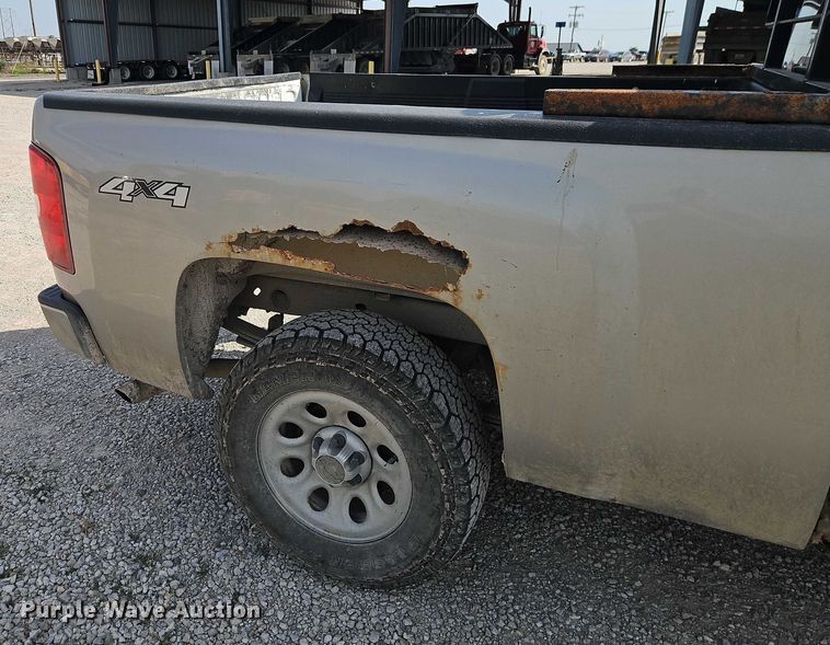 image for item EO4692 2008 Chevrolet Silverado 1500 Ext. Cab pickup truck