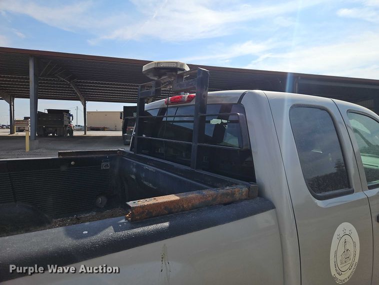 image for item EO4692 2008 Chevrolet Silverado 1500 Ext. Cab pickup truck