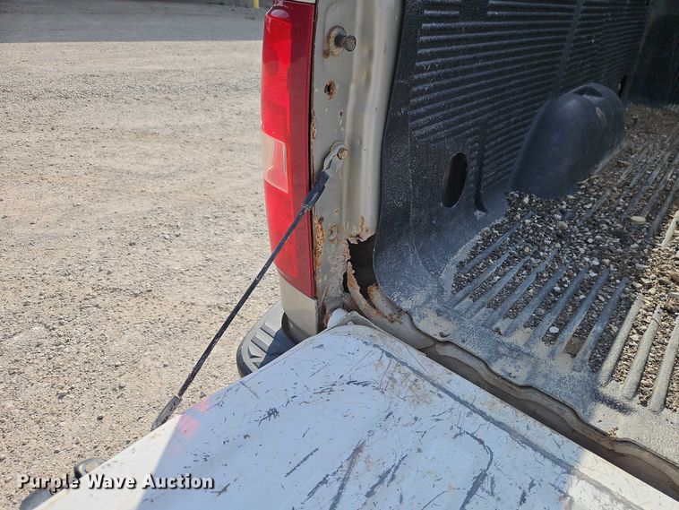 image for item EO4692 2008 Chevrolet Silverado 1500 Ext. Cab pickup truck