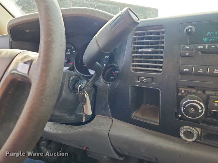 image for item EO4692 2008 Chevrolet Silverado 1500 Ext. Cab pickup truck