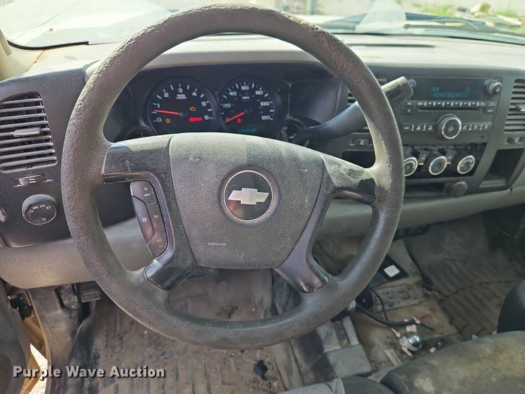 image for item EO4692 2008 Chevrolet Silverado 1500 Ext. Cab pickup truck