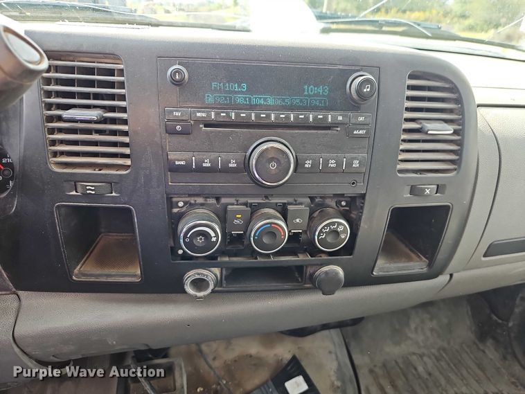 image for item EO4692 2008 Chevrolet Silverado 1500 Ext. Cab pickup truck