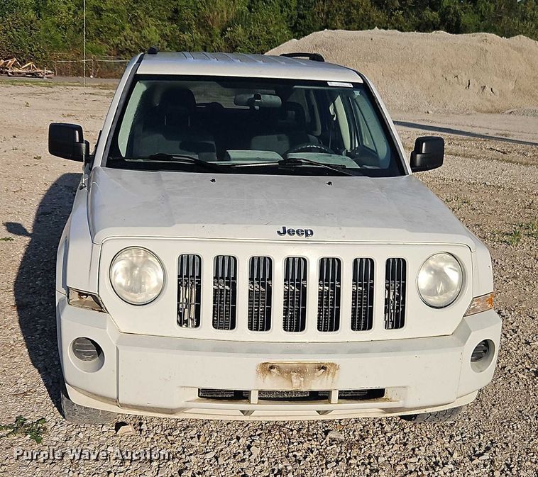 image for item EO4693 2008 Jeep Patriot SUV