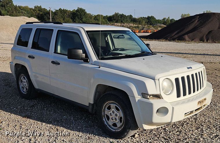 image for item EO4693 2008 Jeep Patriot SUV