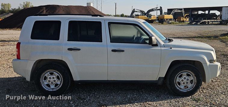 image for item EO4693 2008 Jeep Patriot SUV