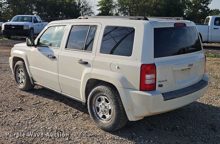 image for item EO4693 2008 Jeep Patriot SUV