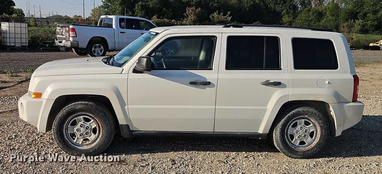 image for item EO4693 2008 Jeep Patriot SUV