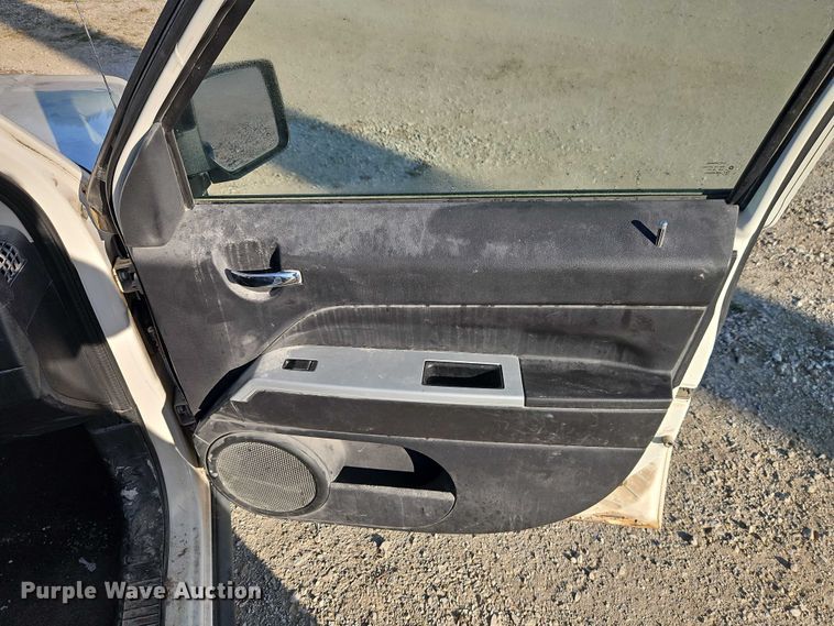 image for item EO4693 2008 Jeep Patriot SUV