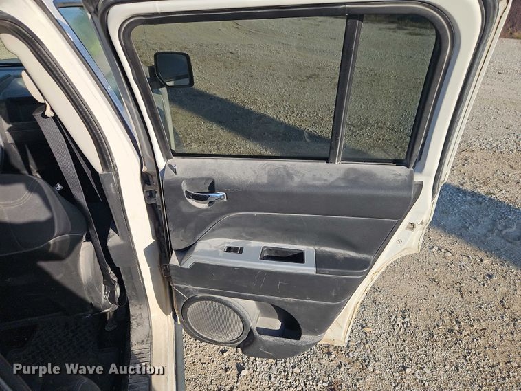 image for item EO4693 2008 Jeep Patriot SUV