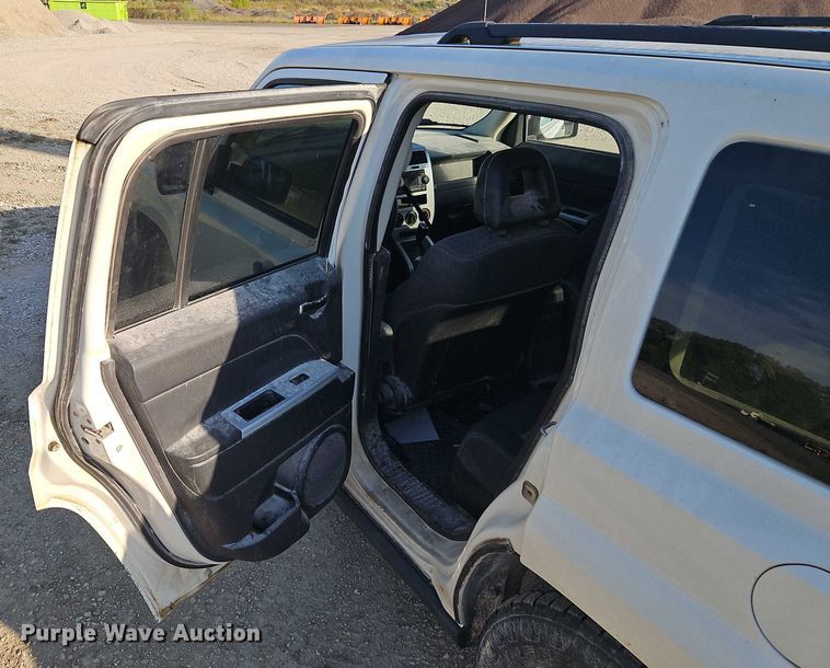 image for item EO4693 2008 Jeep Patriot SUV