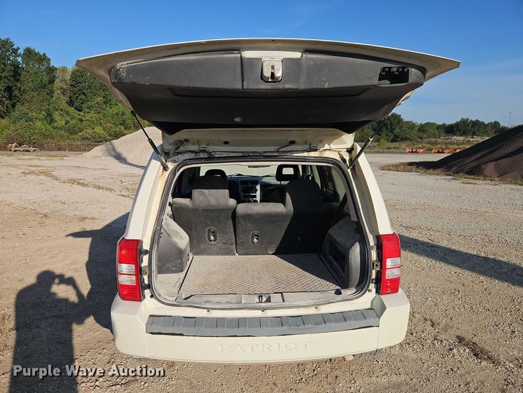 image for item EO4693 2008 Jeep Patriot SUV