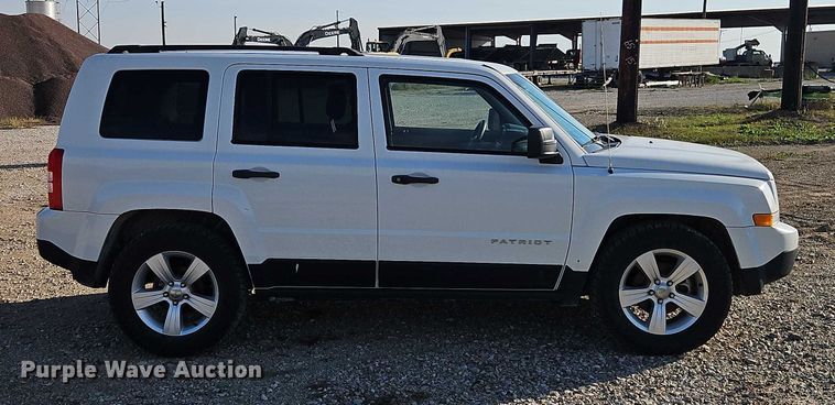 image for item EO4694 2016 Jeep Patriot SUV