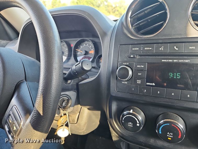 image for item EO4694 2016 Jeep Patriot SUV