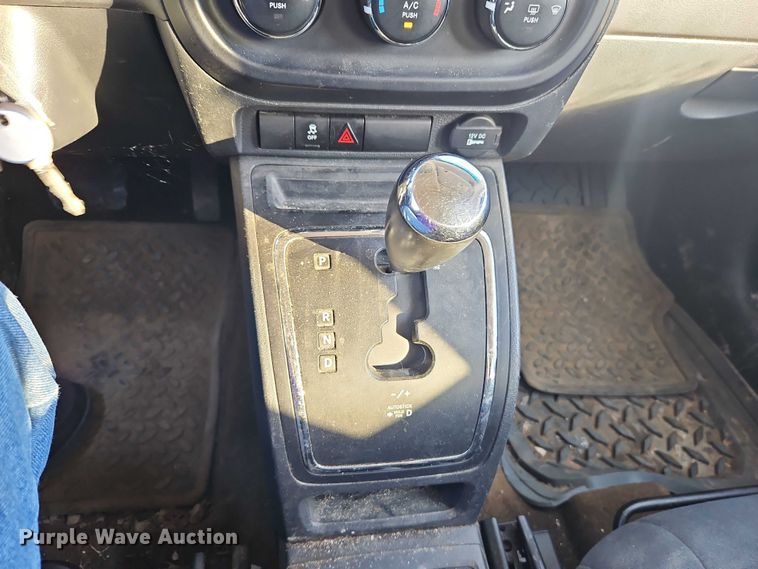 image for item EO4694 2016 Jeep Patriot SUV