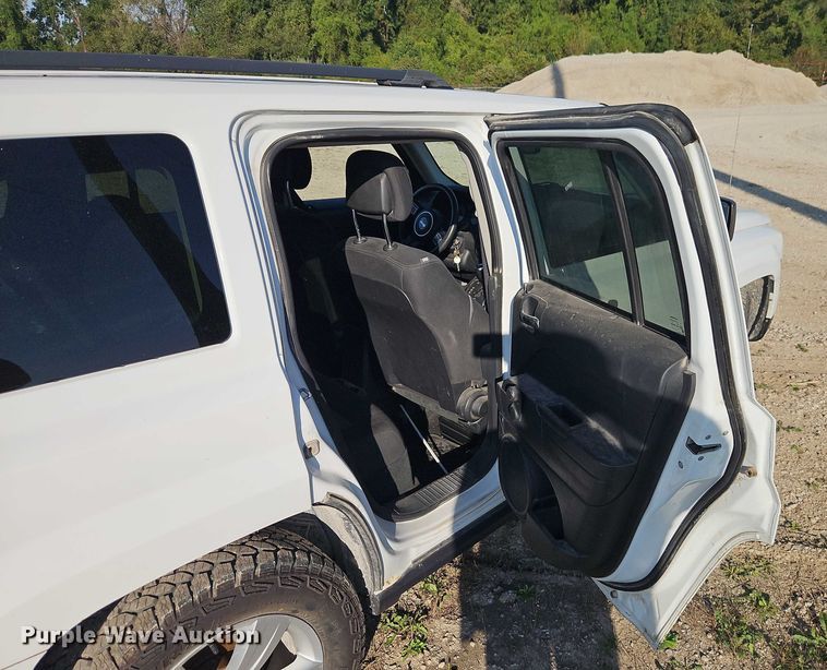 image for item EO4694 2016 Jeep Patriot SUV