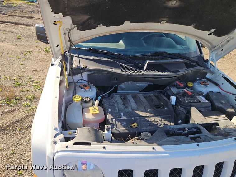 image for item EO4694 2016 Jeep Patriot SUV